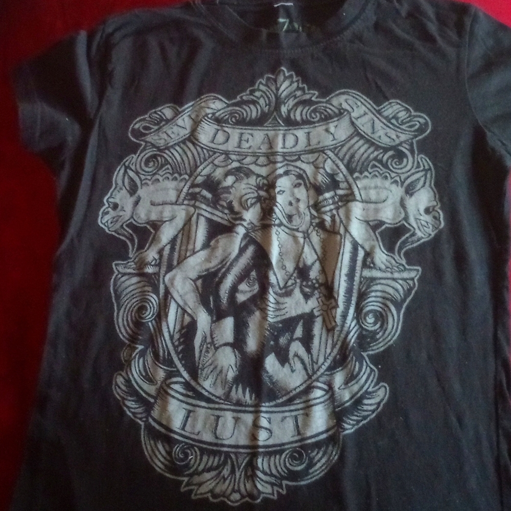 Women's small Gothic tshirt